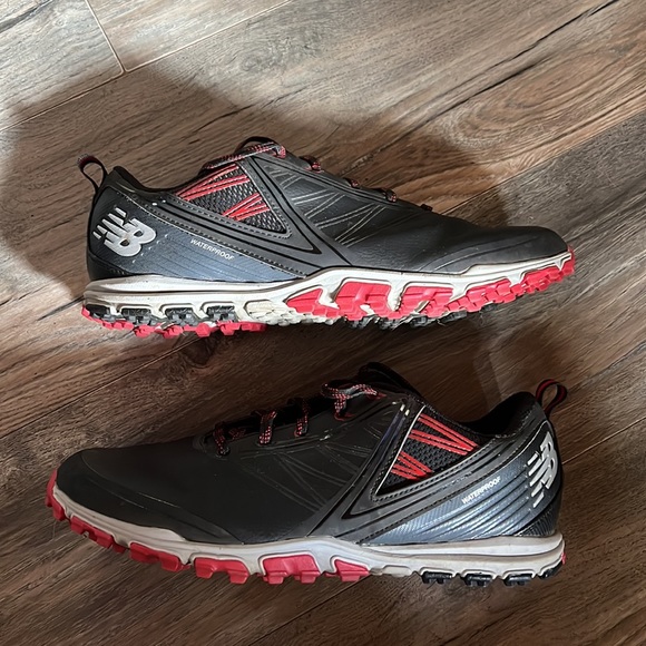 New Balance men’s golf shoes. Size 10. - Picture 4 of 4